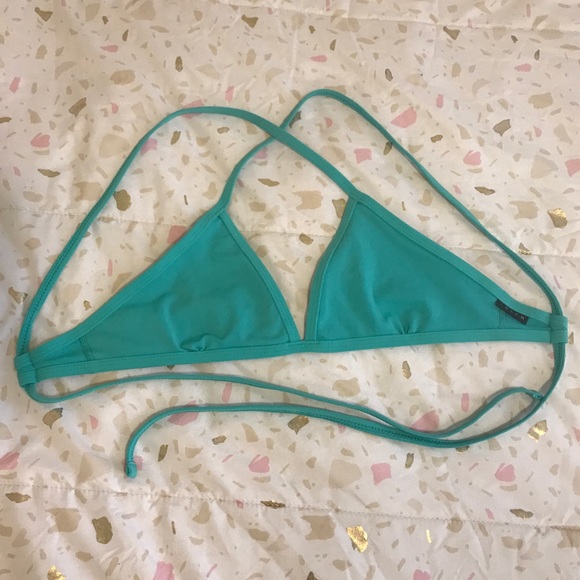 Jolyn Clothing Other - Jolyn Seafoam Triangle Top